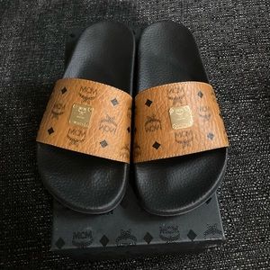 SOLD!!!MCM Slides (Women)